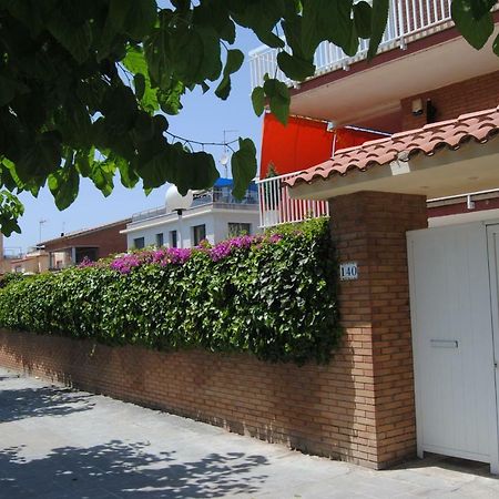 Apartamento Maraka Playa กาสเตย์เดเฟลส์ ภายนอก รูปภาพ